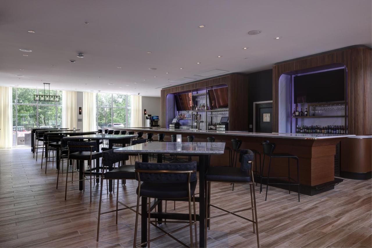Courtyard By Marriott Iowa City University Heights Exterior foto