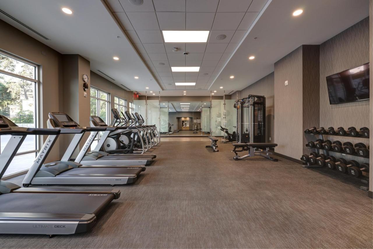 Courtyard By Marriott Iowa City University Heights Exterior foto