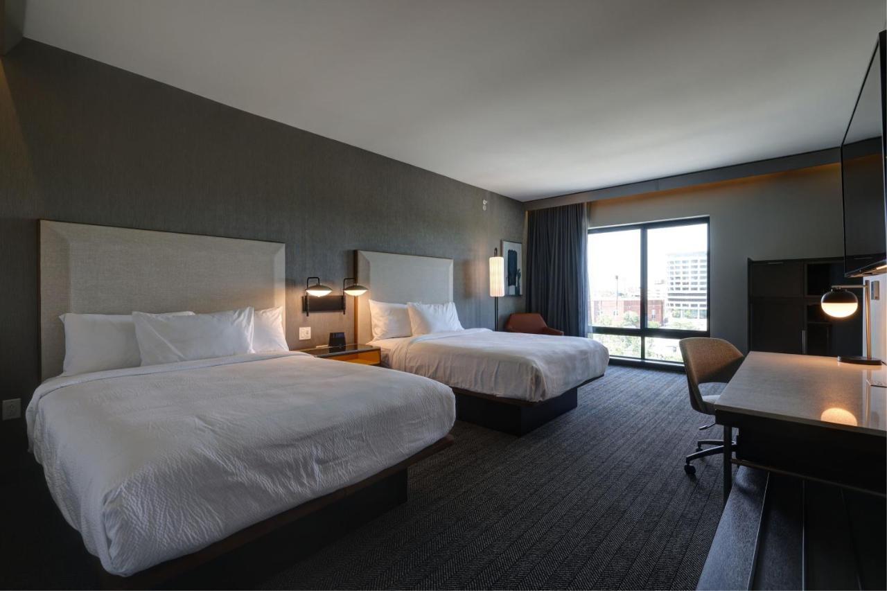 Courtyard By Marriott Iowa City University Heights Exterior foto