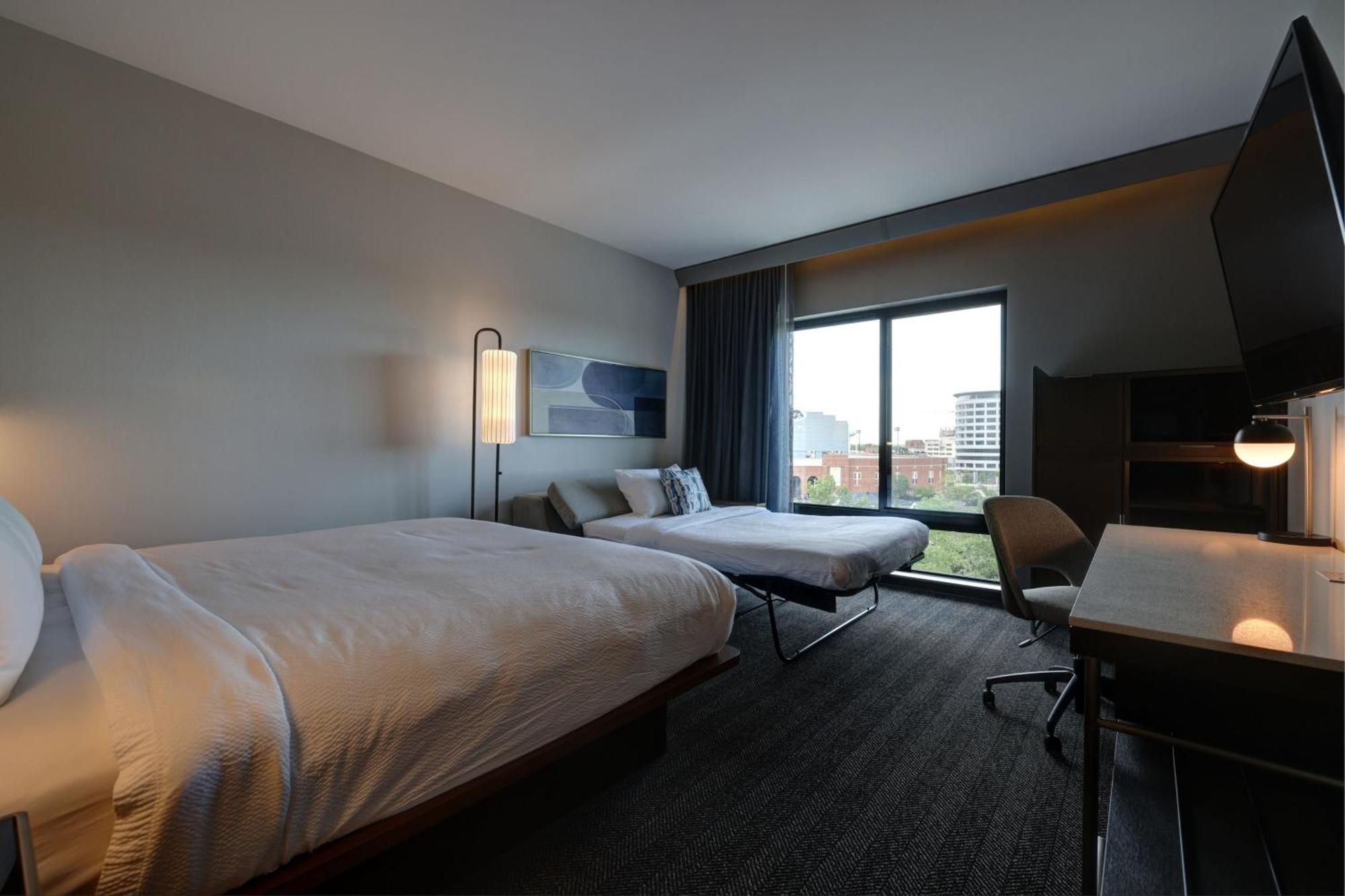 Courtyard By Marriott Iowa City University Heights Exterior foto